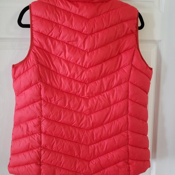 Women's Quilted Vest Red - Medium - Picture 3 of 3